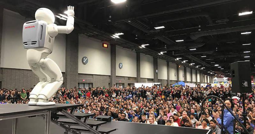 全世界最知名的機器人「ASIMO」，已在2022年正式退役。（圖／翻攝自ASIMO臉書）