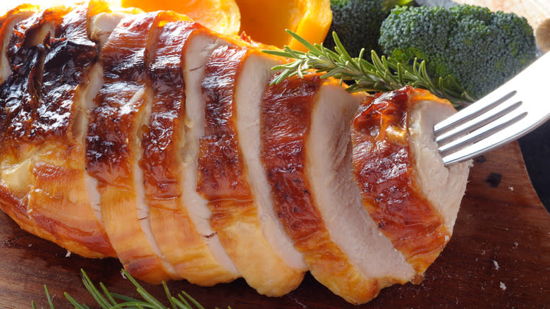 Sliced roasted turkey breast