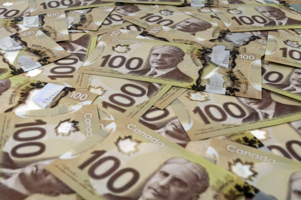 USD/CAD: New Lows as Financial Institutions Plot Outlooks