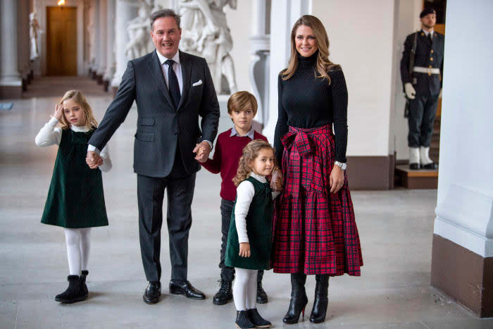 Magdalena de SUecia y su familia en Estocolmo