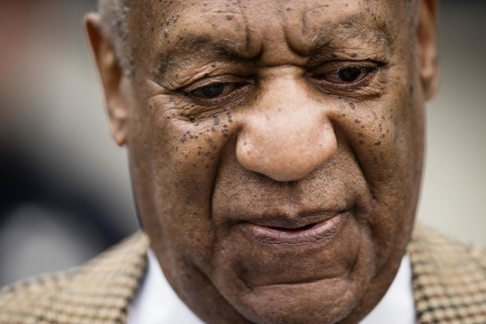 Bill Cosby arrives for a pretrial hearing in his sexual assault case at the Montgomery County Courthouse in Norristown, Pa., Tuesday, Dec. 13, 2016. Lawyers for Cosby will battle in court to try to limit the number of other accusers who can testify at the comedian's sexual assault trial. (AP Photo/Matt Rourke)