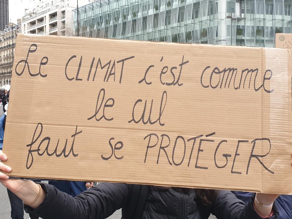 <p>“Le climat, c’est comme le cul, faut se protéger” </p>