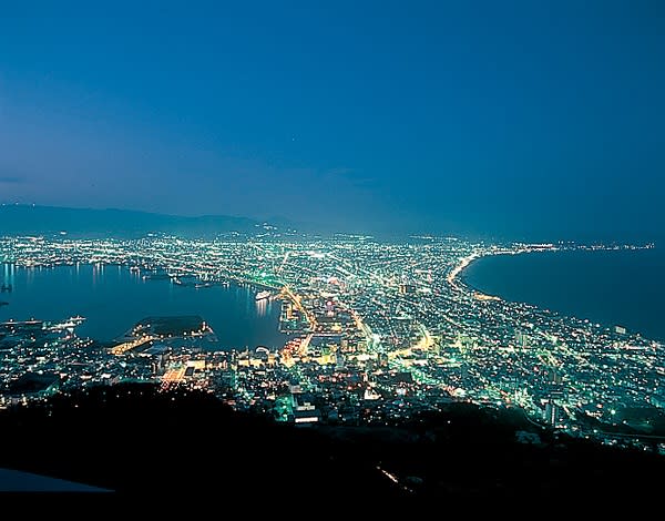 冬季愛戀北海道欣賞函館夜景 大啖螃蟹餐