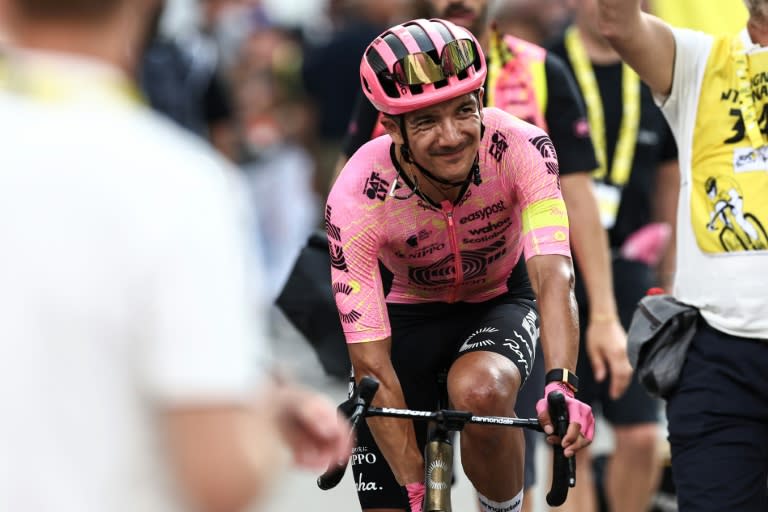 El ciclista ecuatoriano Richard Carapaz durante la tercera etapa del Tour de Francia, que transcurrió entre Piacenza y Turín en Italia, el 1 de julio de 2024 (Anne-Christine POUJOULAT)