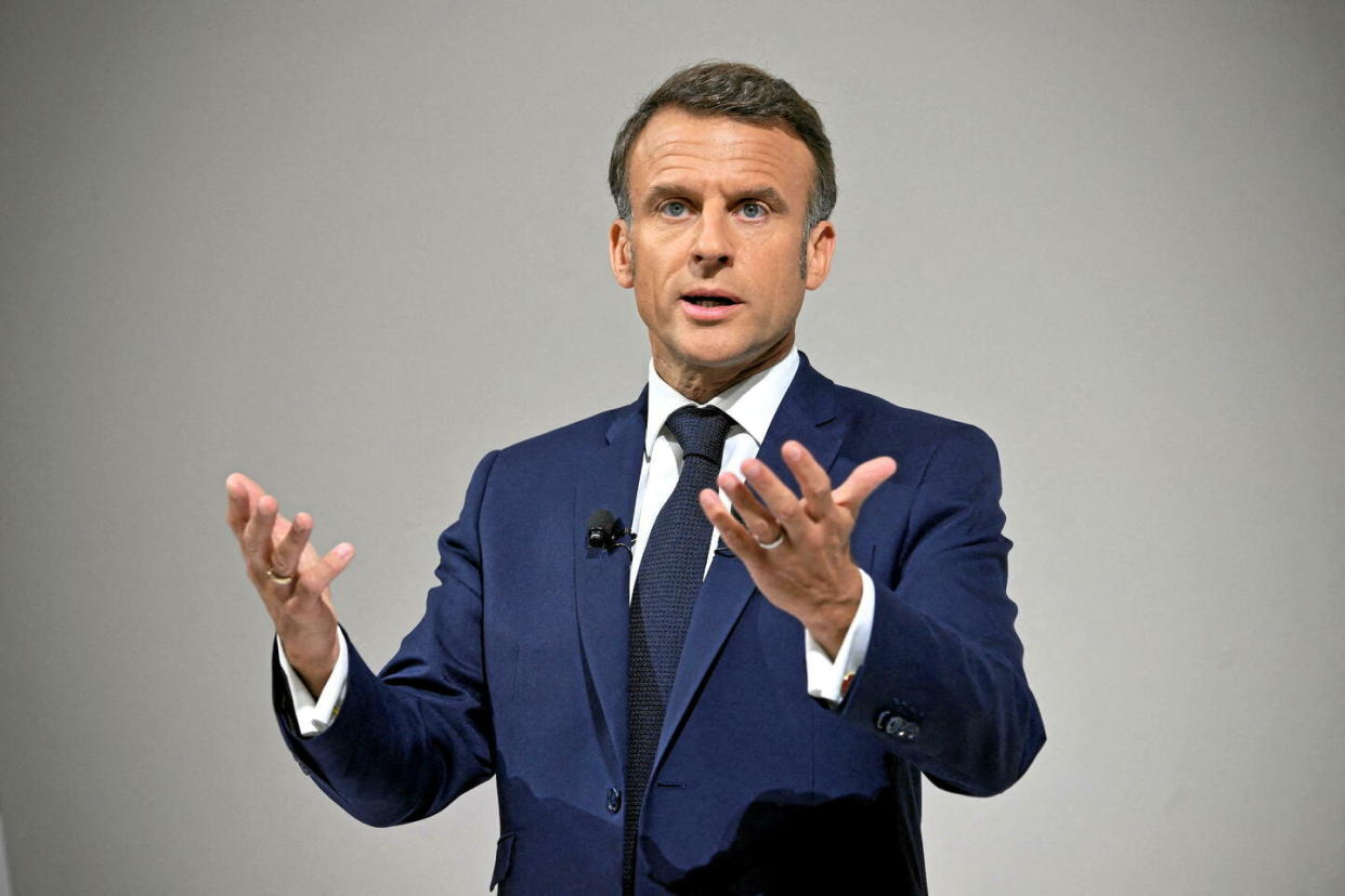 Le président Emmanuel Macron lors de la conférence de presse de lancement de la campagne des législatives anticipées, au Pavillon Cambon Capucines (Paris Ier), le 12 juin 2024.  - Credit:Eliot Blondet/Abaca