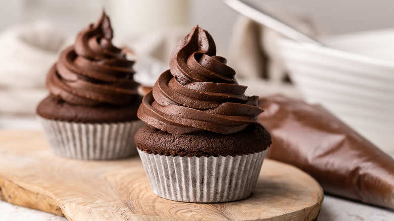 Chocolate buttercream cupcakes 