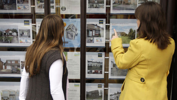 Eight buyers now chasing every property for sale