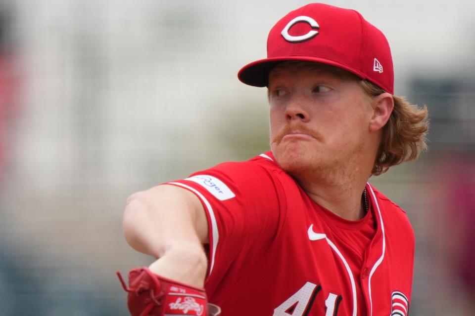 Cincinnati Reds pitcher Andrew Abbott (41) delivers a pitch in the second inning during a MLB spring training baseball game against the Seattle Mariners, Monday, Feb. 26, 2024, at Goodyear Ballpark in Goodyear, Ariz.