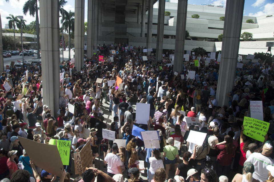 Protesters gathered at the Fort Lauderdale federal courthouse on Feb. 17, 2018 to demand gun control. (Photo: Johanne Rahaman for HuffPost)