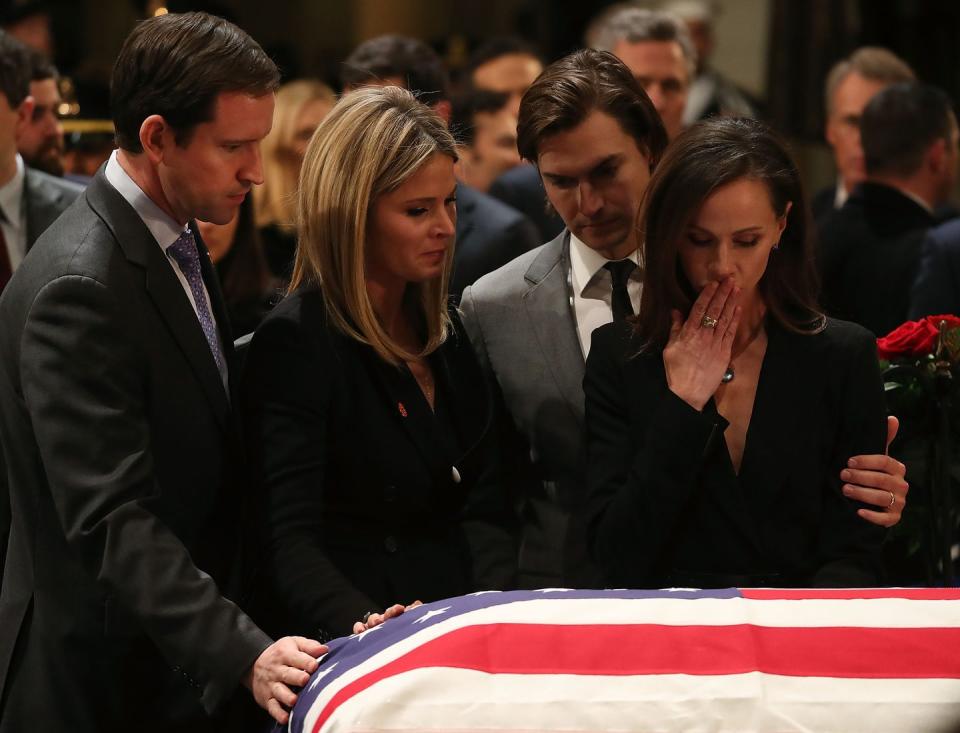 20) Jenna Bush Hager and Barbara Bush pay their respects.