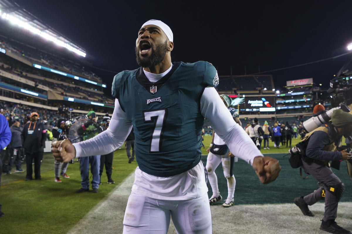 Former Philadelphia Eagles Super Bowl Hero Among Those Cut By