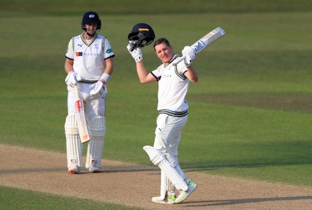 Gary Ballance as unbeaten on 91 for Yorkshire 