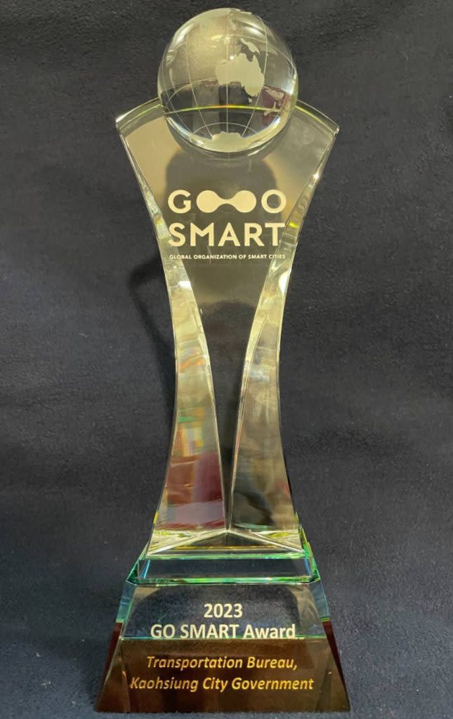 高雄市MeNGo計畫榮獲GO SMART Award優勝。（記者陸瓊娟攝）