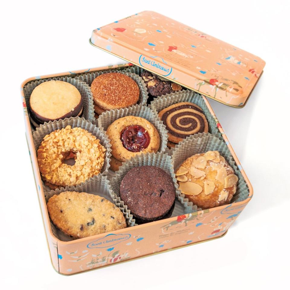 16) Sant Ambroeus Classic Cookie Tin