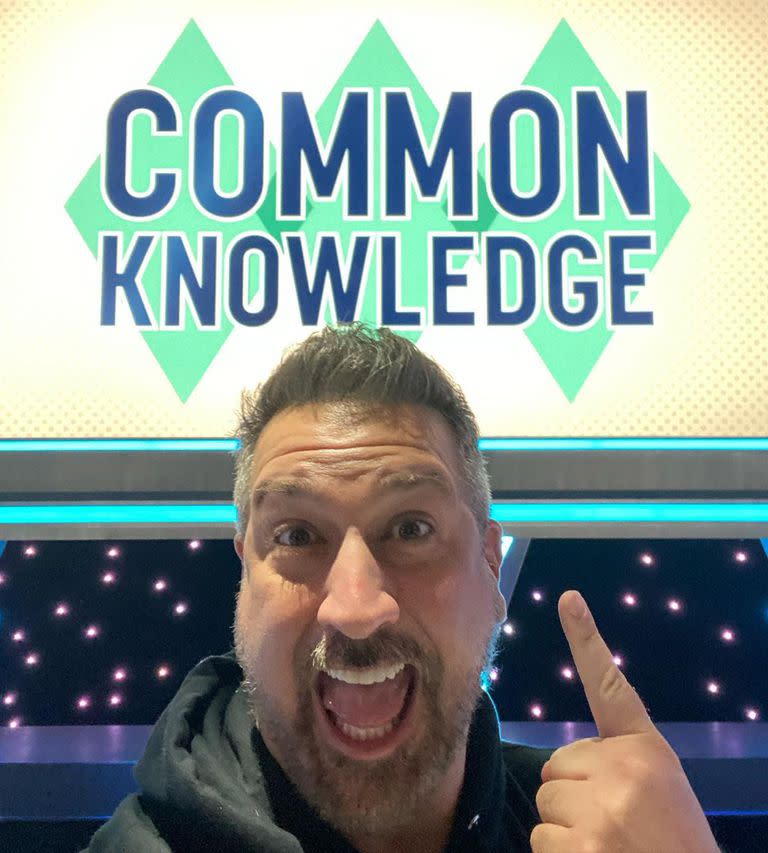 Desde el 2019, Joey Fatone conduce un programa de juegos llamado Common Knowledge