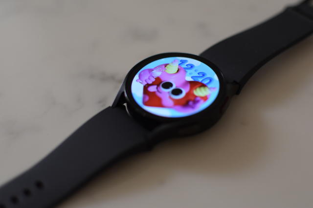 Samsung Galaxy Watch6 40mm Smartwatch, Two Fast Chargers Included