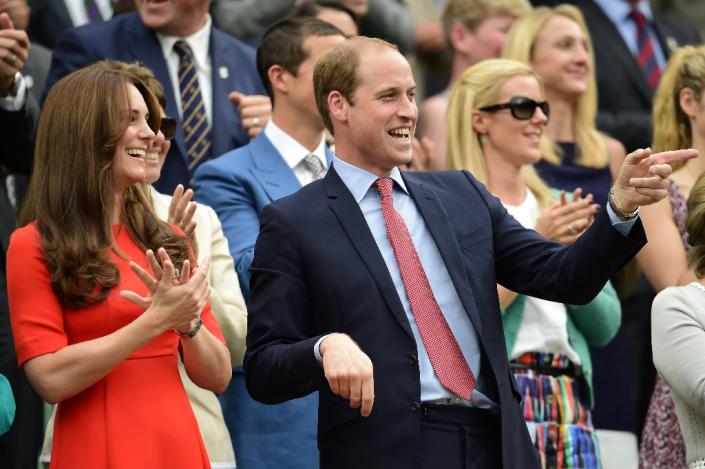 Britain's Prince William with his wife Kate at Wimbledon on July 8, 2015 (AFP Photo/Leon Neal)