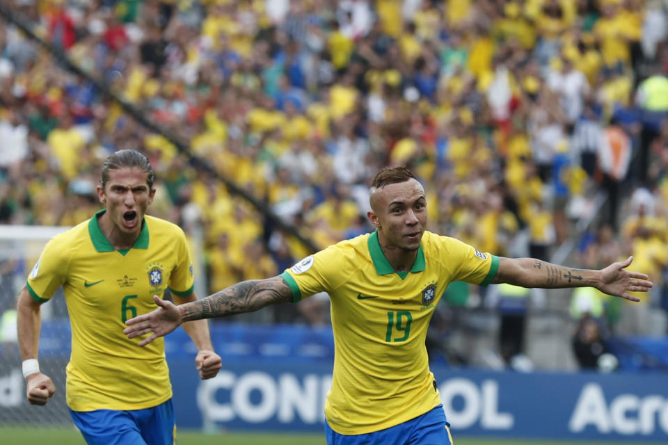 Brazil's Everton celebrates scoring his side's third goal against Peru during a Copa America Group A soccer match at the Arena Corinthians in Sao Paulo, Brazil, Saturday, June 22, 2019. (AP Photo/Victor R. Caivano)