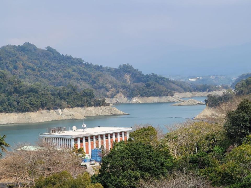 供應大台中民生和工業用水鯉魚潭水庫，蓄水剩四成六。（圖：民眾提供）