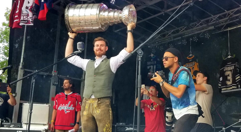 Avalanche’s goaltender Philipp Grubauer is absolutely rocking a pair of lederhosen on his day with the Stanley Cup. (Twitter // @keeperofthecup)