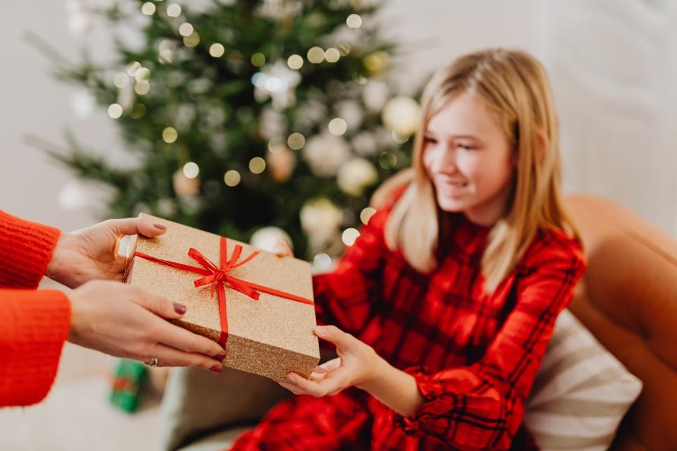 NHS workers can save money on presents for family (Pexels)