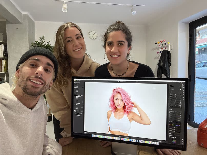 Rubén Cruz and Diana Núñez, Aitana's designers, with Sofía Novales, Social Media Manager.