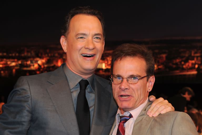 Peter Scolari, quien en los años 80 protagonizó la serie Bosom Buddies junto a Tom Hanks, falleció este viernes a los 66 años tras batallar contra el cáncer