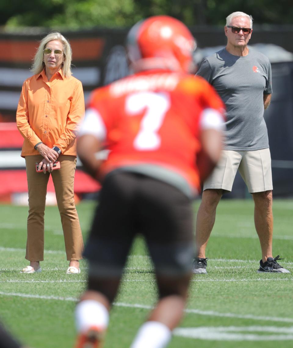 Cleveland Browns owners Dee and Jimmy Haslam keep an eye on backup quarterback Jacoby Brissett as they take in training camp workouts on Thursday, July 28, 2022 in Berea.