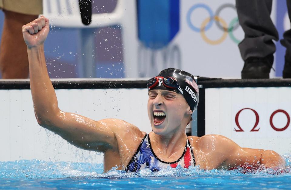 Katie Ledecky celebrates winning the 1500m freestyle final in Tokyo.