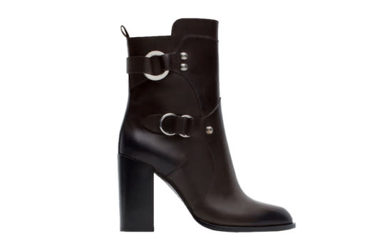 Leather Ankle Boots With Metal Rings