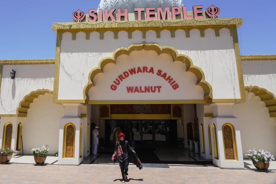 Makheer Singh walks outside of the Shri Guru Singh Sabha of Walnut on July 4, 2023, Walnut, CA. USA. Singh performed at the Gurdwara as part of the 4th of July Kirtan Darbar event hosted by the Walnut Gurdwara.