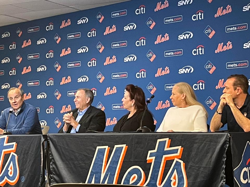 Joe Torre, special assistant to the Commissioner, speaks alongside of Gil Hodges' children (left to right) Gil Jr., Cynthia and Irene, as well as Josh Rawitch, President of the National Baseball Hall of Fame.