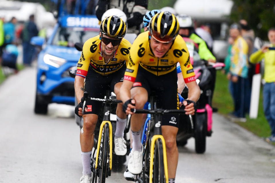 Sepp Kuss slaying himself for Primoz Roglic in the 2023 Giro d'Italia