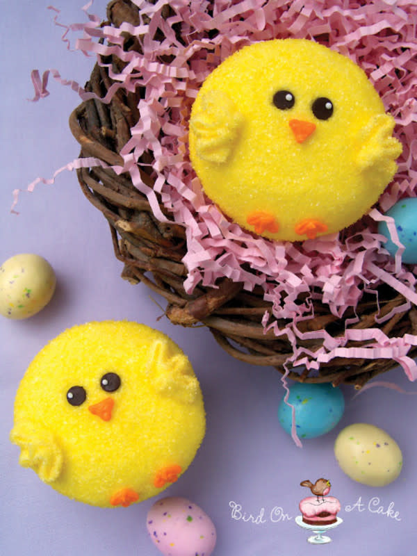 <p>Bird on a Cake</p><p>These Easter Chick Cupcakes are easy to make and seriously so cute!</p><p><strong>Get the recipe: <a href="http://birdonacake.blogspot.com/2012/03/adorable-easter-chick-cupcakes.html" rel="nofollow noopener" target="_blank" data-ylk="slk:Easy Easter Chick Cupcakes;elm:context_link;itc:0;sec:content-canvas" class="link rapid-noclick-resp">Easy Easter Chick Cupcakes</a></strong></p>