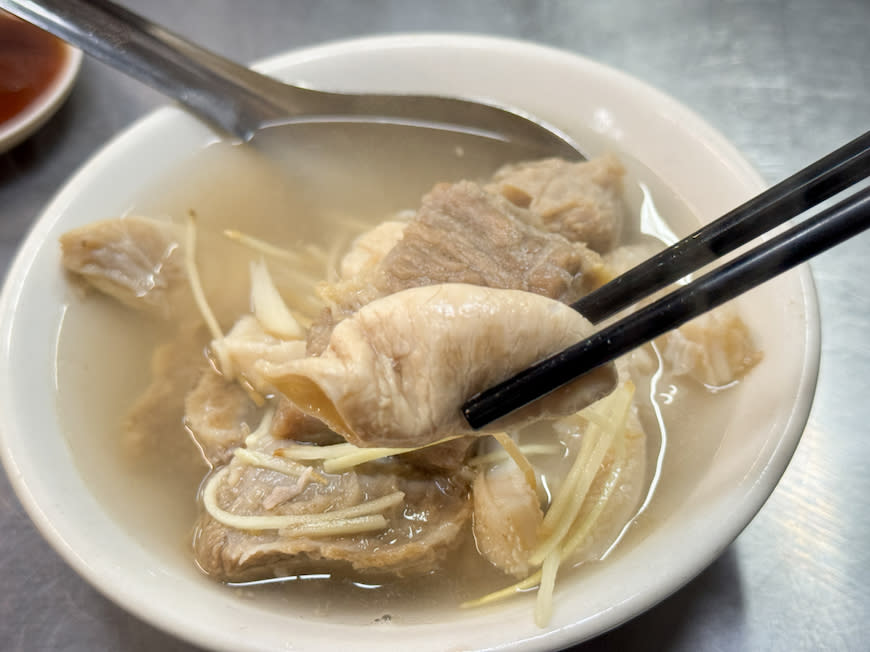 嘉義東市場｜王家祖傳本產牛雜湯