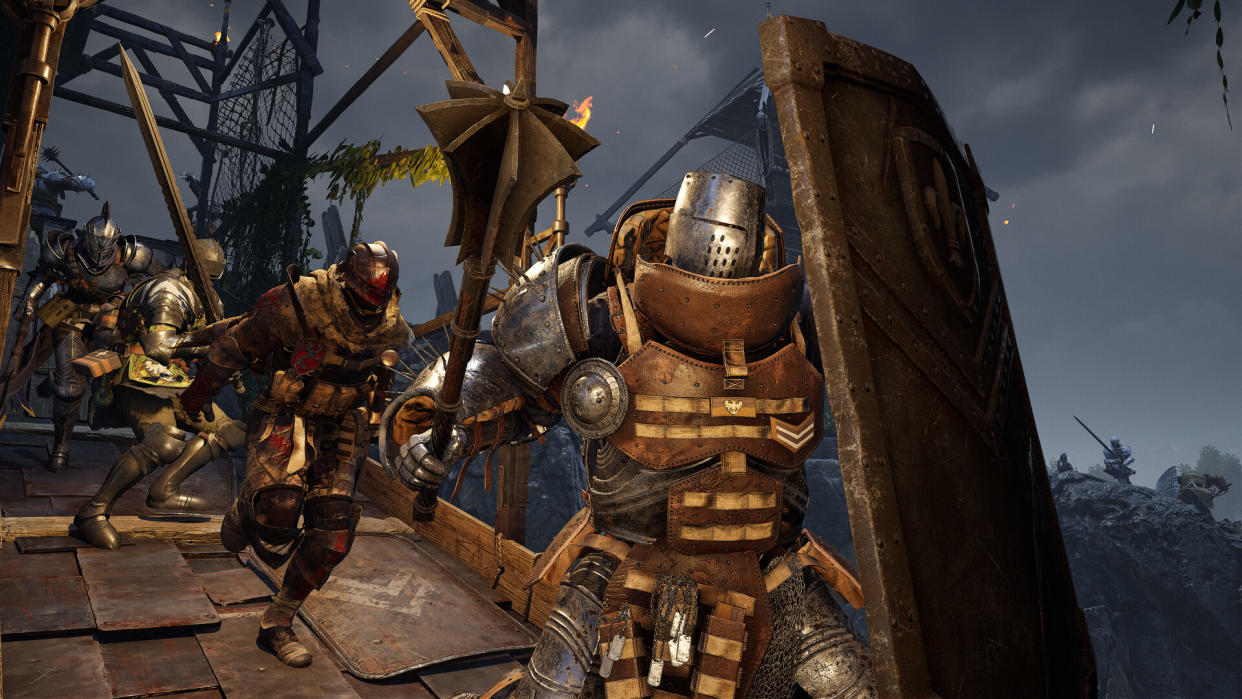  Warhaven screenshot - medieval knights in armor rushing into battle. 