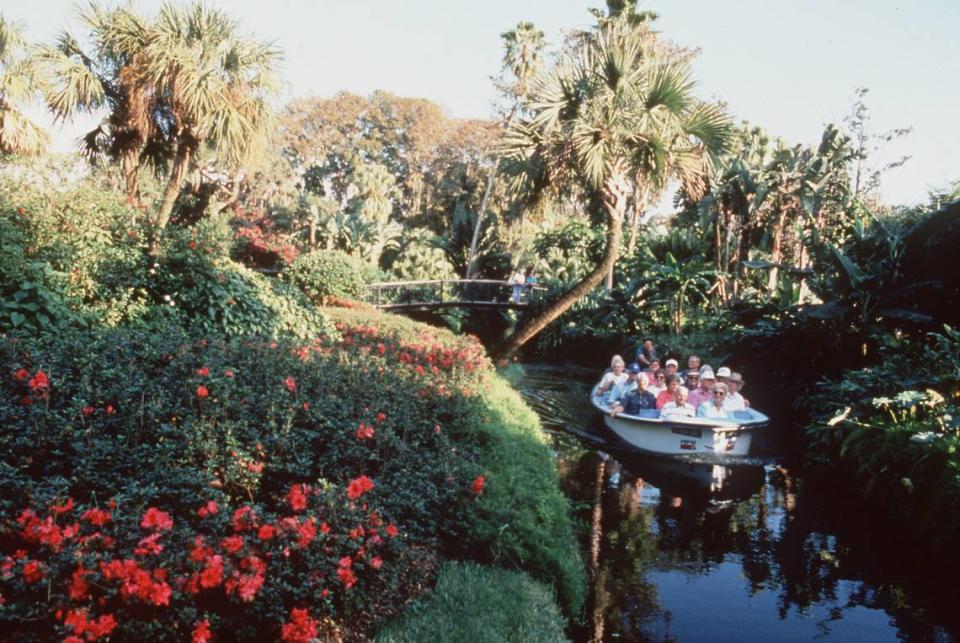 Boat ride along canal Cypress Garden.