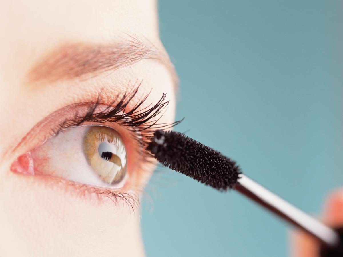 Shoppers Say This $10 'Game-Changing' Mascara With Over 52,000