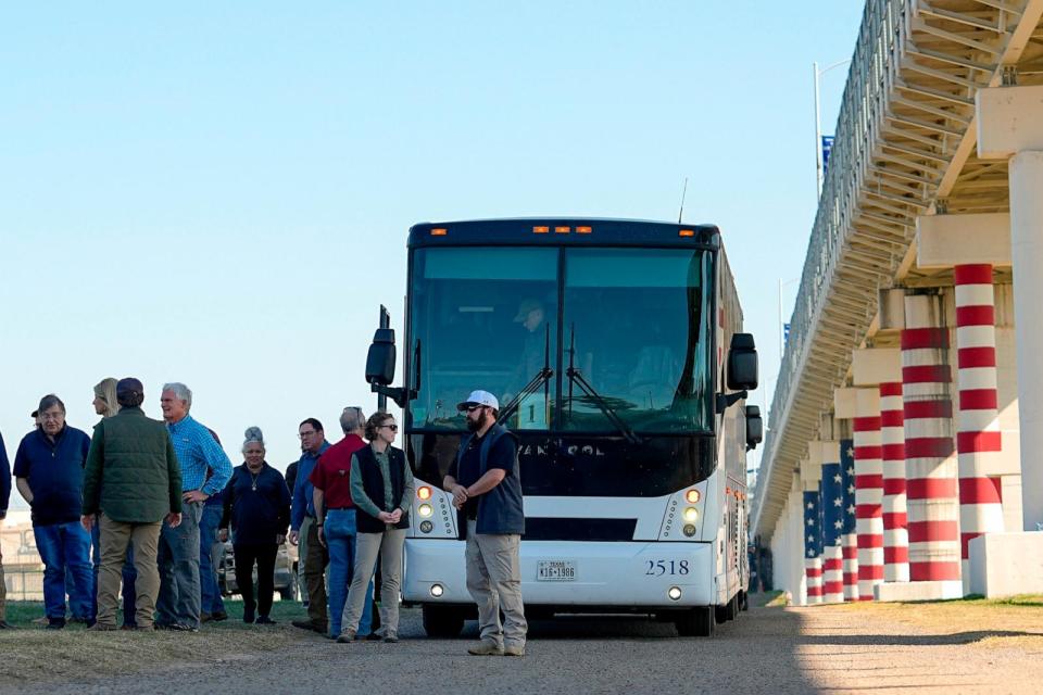 PHOTO: Republican members of Congress arrive via bus at the Texas-Mexico border, on Jan. 3, 2024, in Eagle Pass, Texas. (Eric Gay/AP)