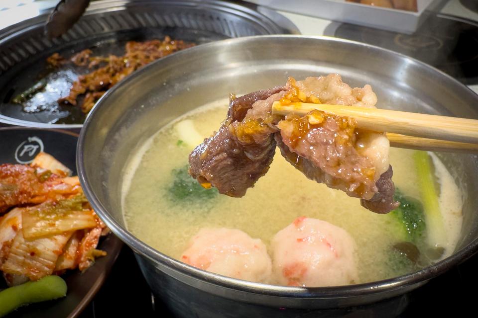 PJ Hot Pot on the Northwest Side combines two popular Asian dining trends in one restaurant.