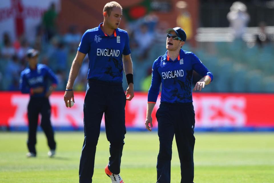 England captain Eoin Morgan (right) talks with Stuart Broad during the 2015 ICC Cricket World Cup match between England and Bangladesh: Shaun Botterill/Getty Images