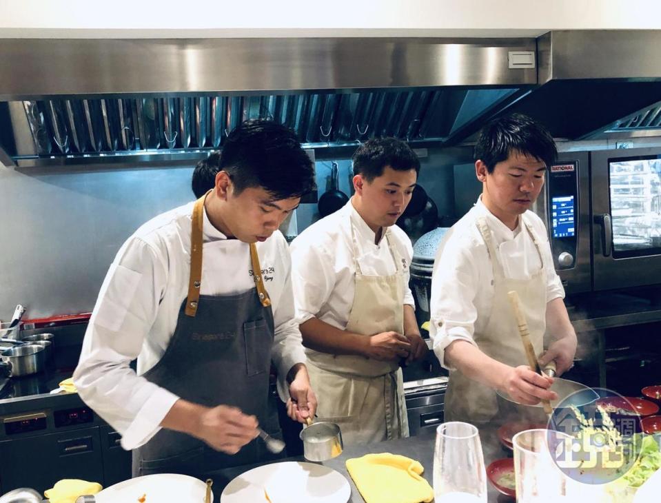 楊柏偉（左）、稗田良平（右）兩位主廚首次合作，即共同發想全新15道菜單。