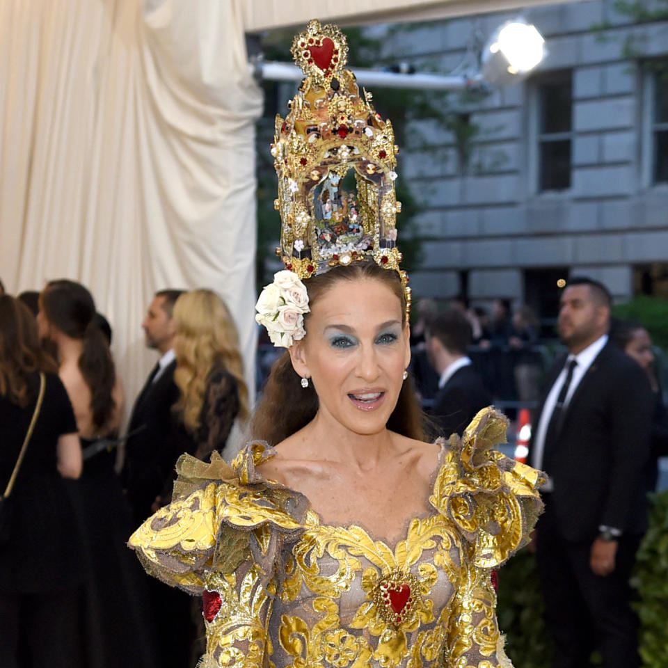 SARAH JESSICA PARKER: KRIPPEN-KOPFSCHMUCK