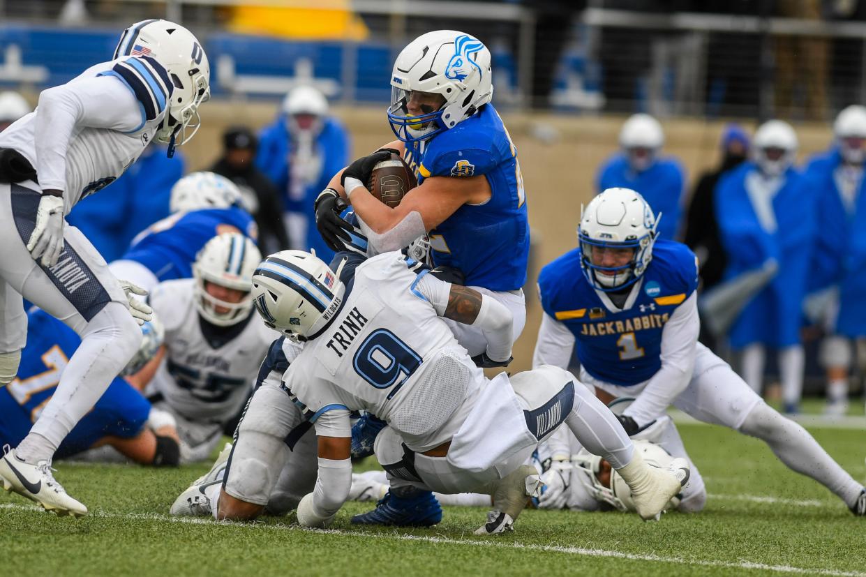 Recap South Dakota State Football Earns Second Straight National Title With Win Over Montana 9487