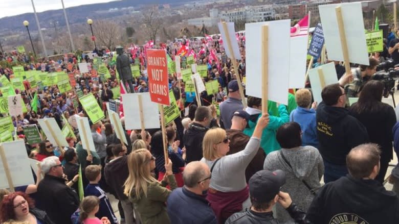 N.L. government invites 2 unions to begin contract talks