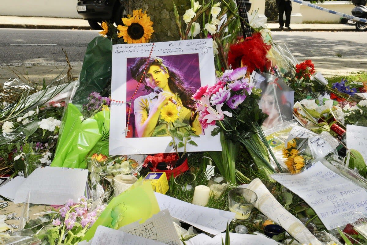 Tributes to Amy Winehouse in Camden (Alamy/PA)