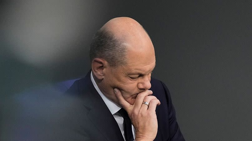 Le chancelier Olaf Scholz déclare que l'Allemagne doit commencer à expulser "à grande échelle" les migrants qui n'ont pas le droit de rester dans le pays