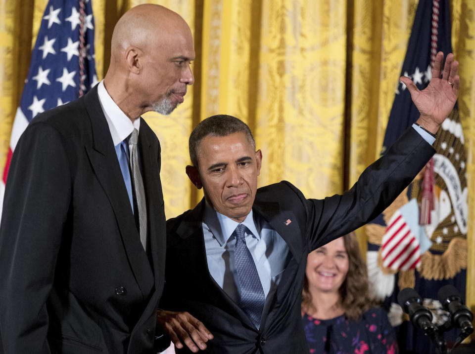 Barack Obama awarded NBA legend Kareem Abdul-Jabbar the Presidential Medal of Freedom in 2016. (AP)