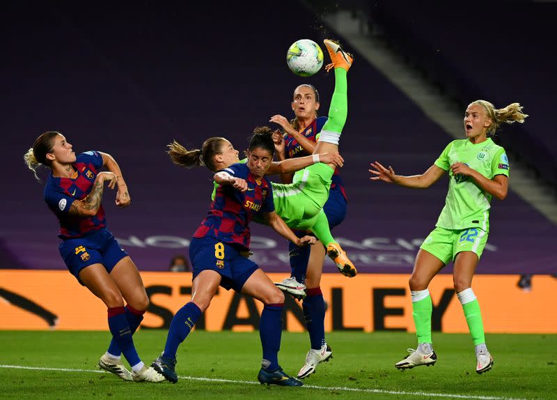 Women's Champions League - Semi Final - VfL Wolfsburg v FC Barcelona