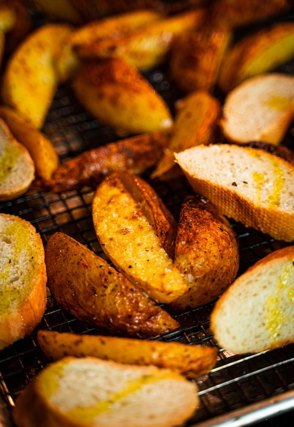 Crispy potato wedges